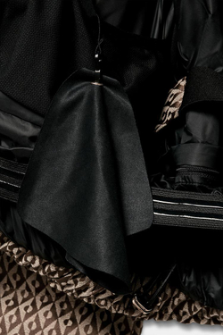 ZARA ВОДОНЕПРОНИЦАЕМАЯ КУРТКА С КАПЮШОНОМ, БЕЖЕВО-КОРИЧНЕВЫЙ