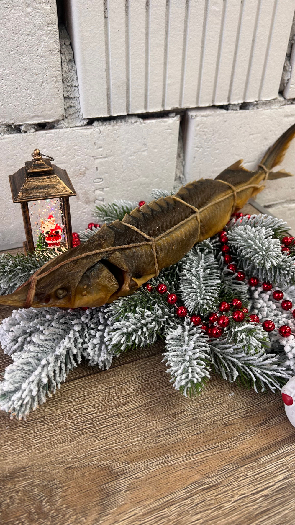 Стерлядь горячего копчения