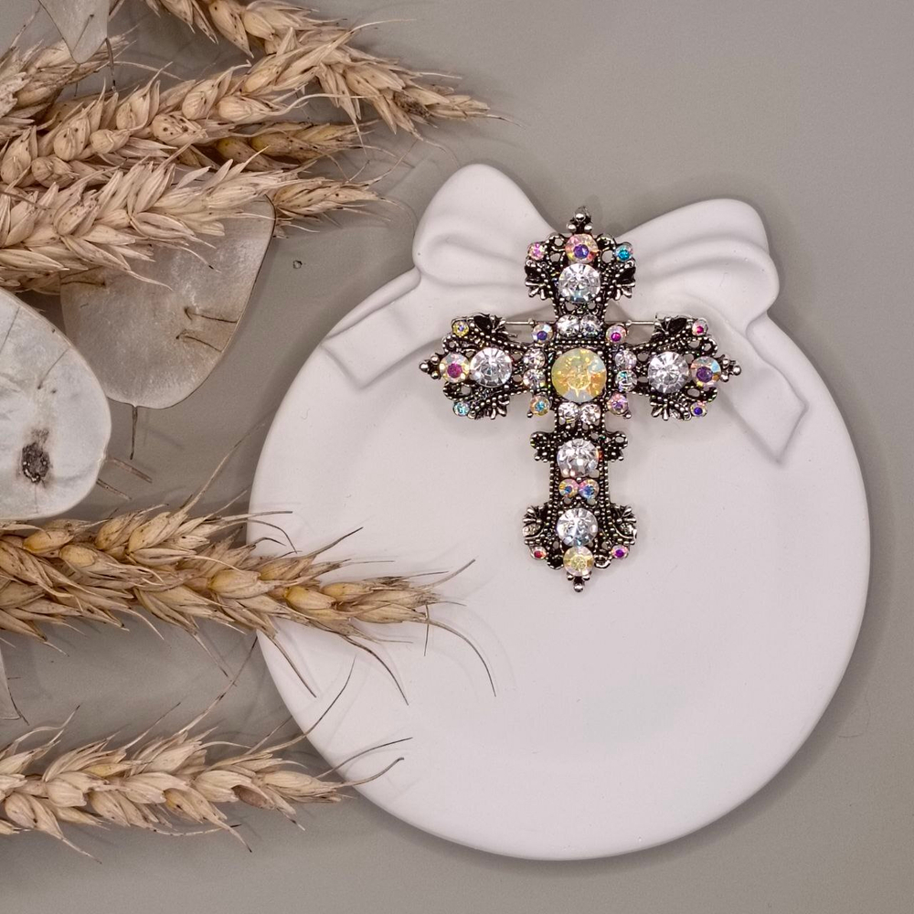 Брошь "Крест" со стразами.