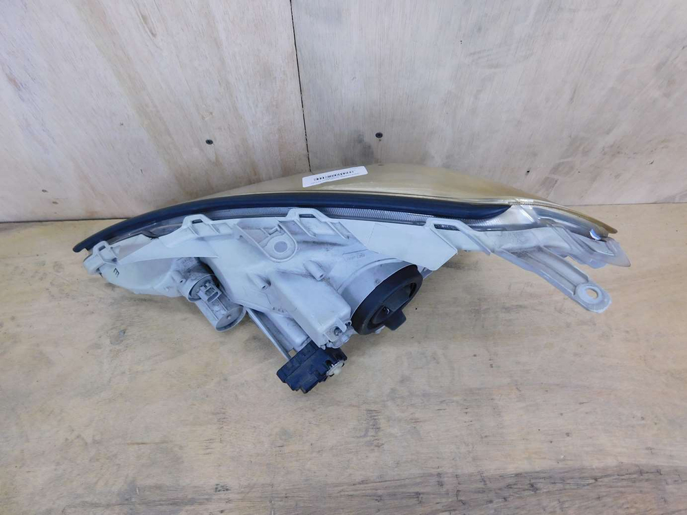 фара правая Toyota Allion ZZT240 2005  20-440
