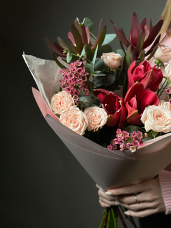 Сборный букет «Первые цветы»