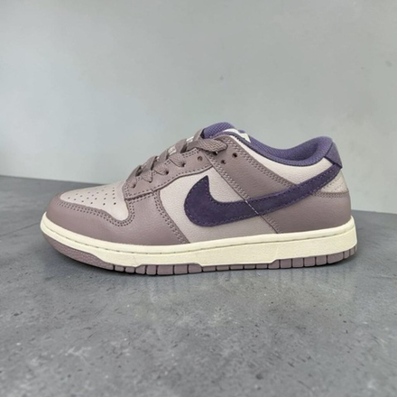 Nike SB Dunk Low • Light Violet Ore