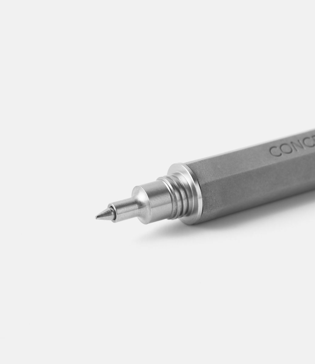 22 studio Seven Rollerball Pen Original — ручка из бетона