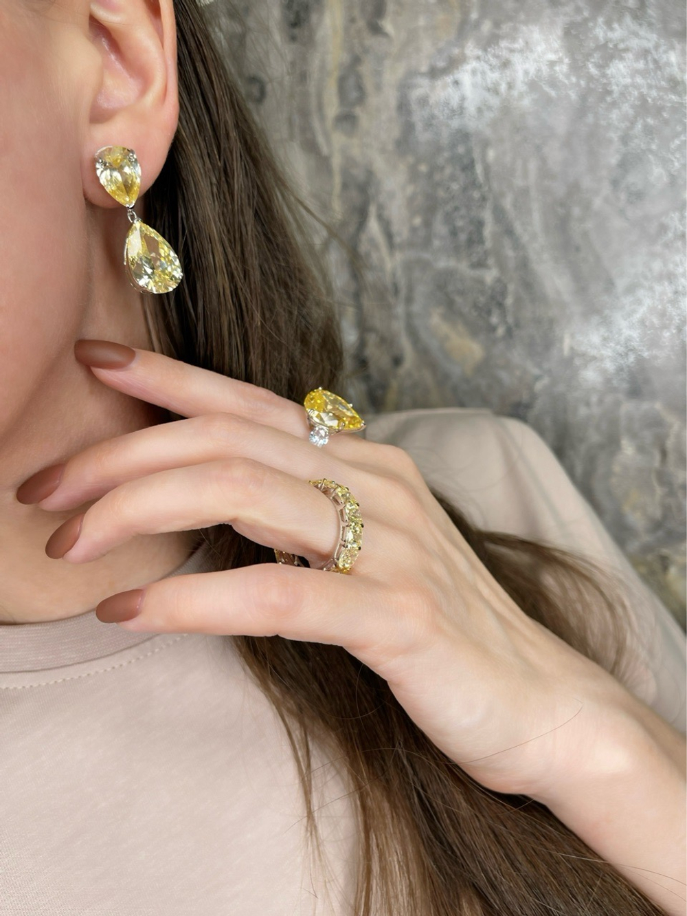 Серьги капли желтые