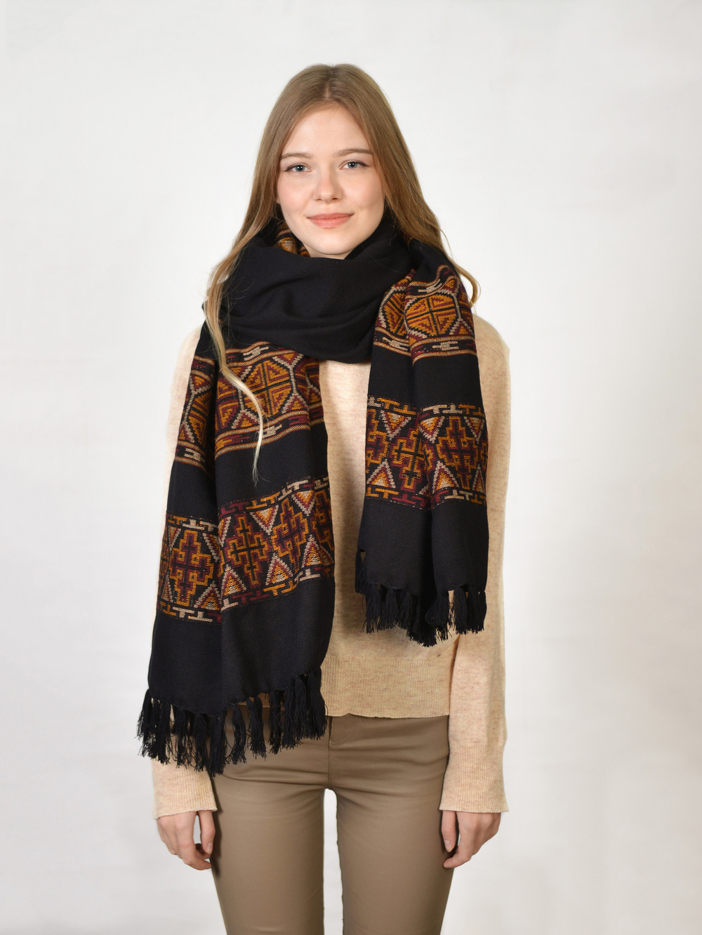 Шаль Куллу (черный)