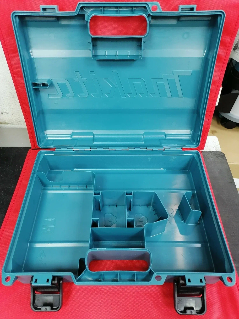 Кейс для шуруповерта Makita DF333 821661-1