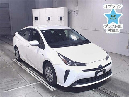 TOYOTA Prius ZVW50 2020г.
