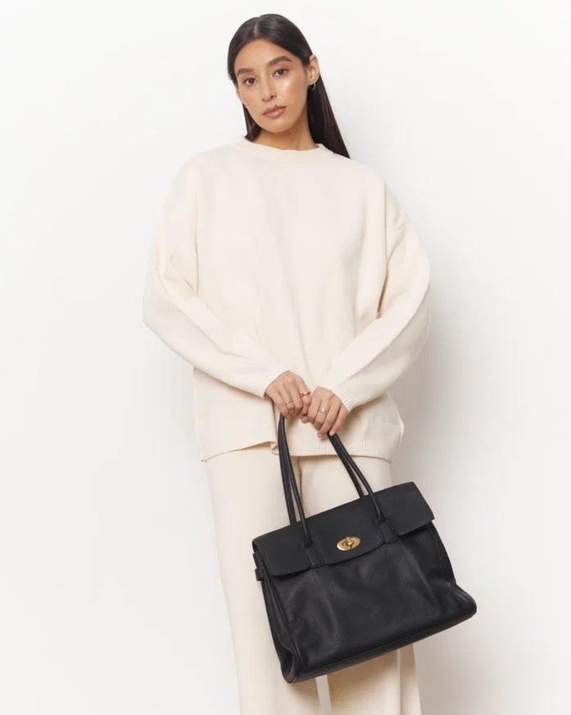 MAX чёрный - легкая вмятина на коже №20