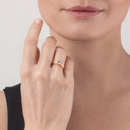 Кольцо Coeur de Lion Crystal-Rose gold 18.5 мм 0501/40-1822 58 цвет прозрачный, золотой
