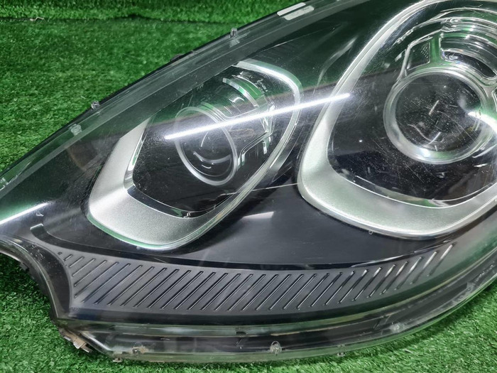 Фара левая Porsche Macan 95b (2014-2018) ксенон