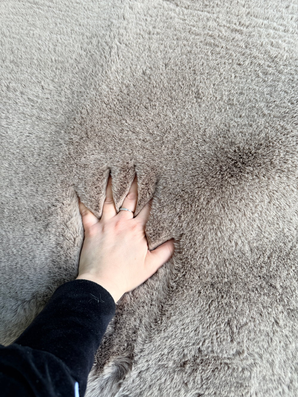 Ковер меховой имитация кроличьего меха