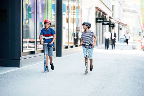 Самокат Micro Sprite чёрный LED + Ремень для переноски черный