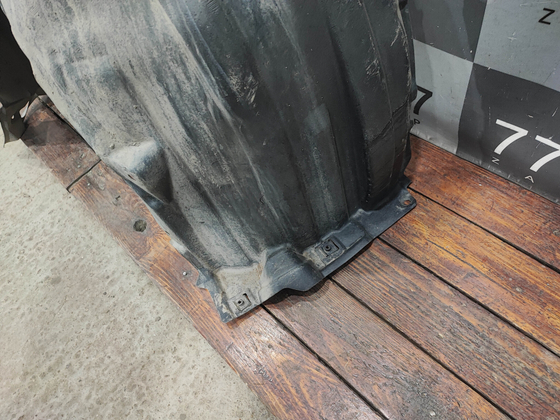 Подкрылок передний левый Toyota Camry (XV70) 17-нв Б/У Оригинал 5380633080