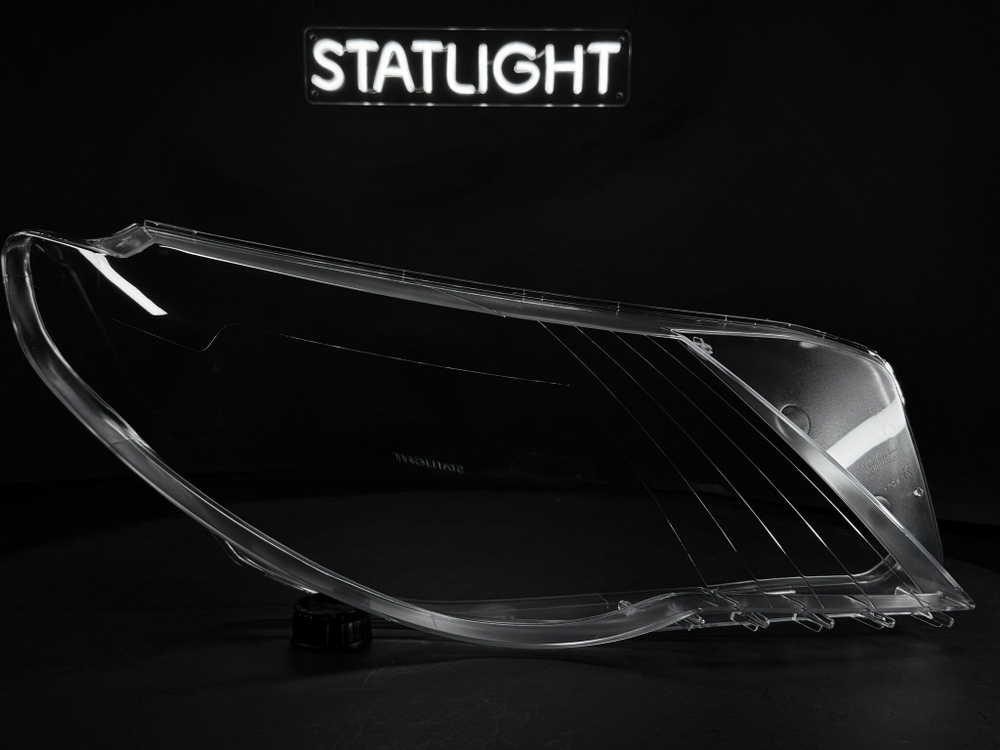 Правое стекло фары Volkswagen Passat СС 2008-2012 дорест