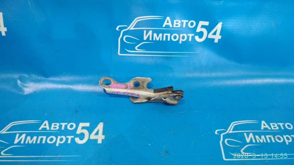 Петля капота левая TOYOTA CARINA 1990