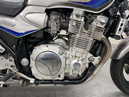 Yamaha XJR1300, 2004