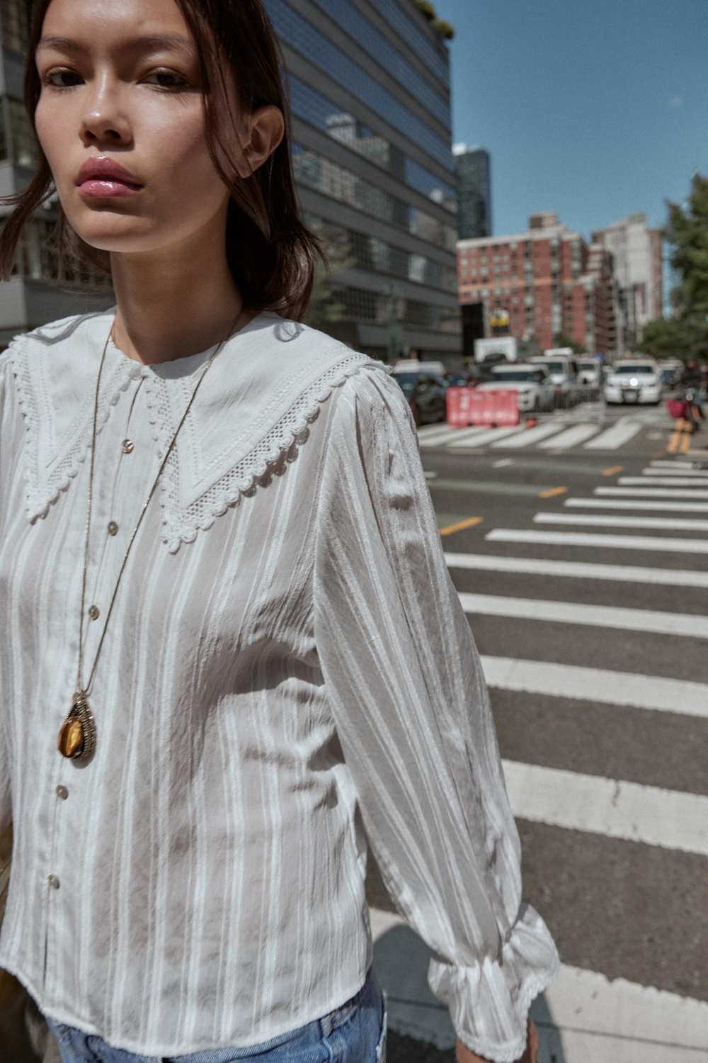 ZARA РУБАШКА С КРУГЛЫМ ВОРОТНИКОМ И КРУЖЕВОМ, ЖЕЛТОВАТО-БЕЛЫЙ