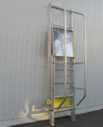 Лестница с платформой компактная MEGAL ЛСПК-1,65 (0,82)