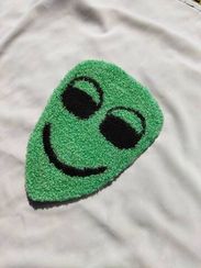 Dekorativ yadelli xalçası