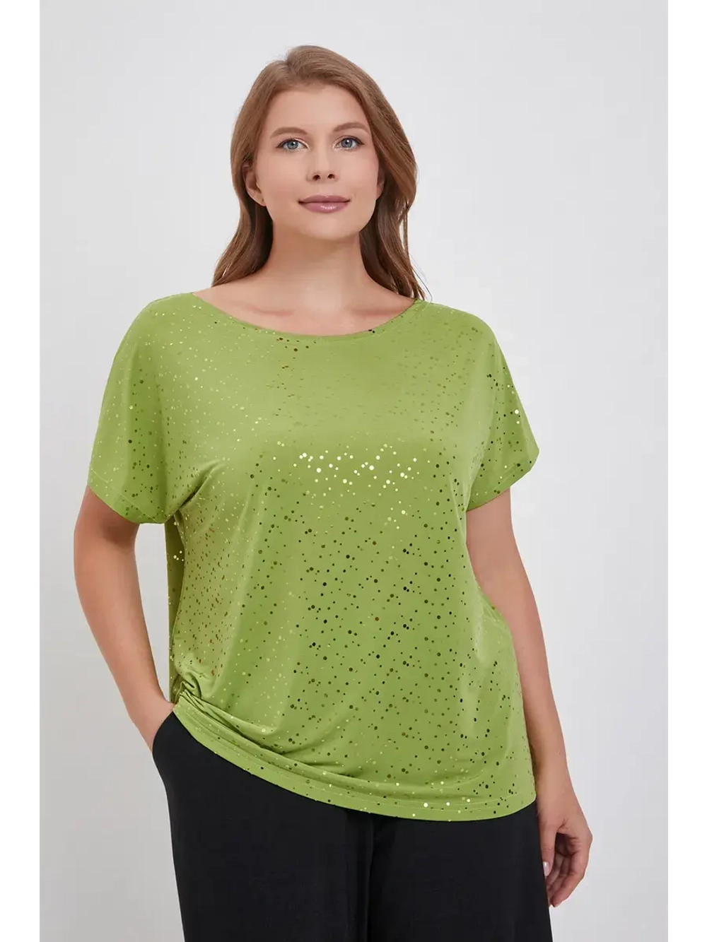 Блузка с пайетками короткий рукав