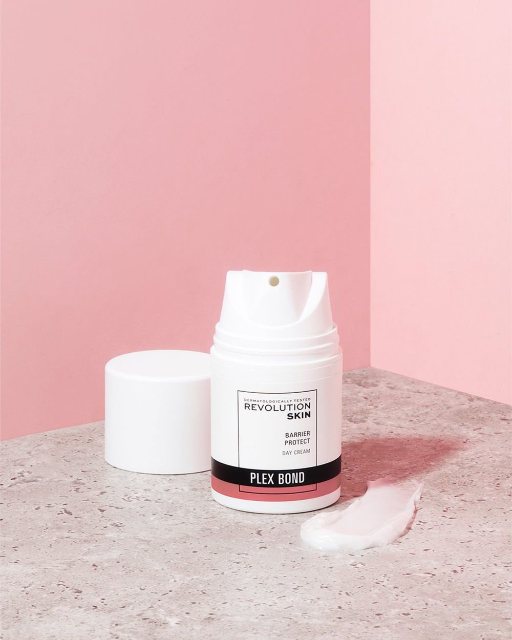 Revolution Skincare Plex Bond Barrier Protect - регенерирующий дневной крем, обновляющий защитный барьер кожи /   50  ml  / GTIN 5057566651943