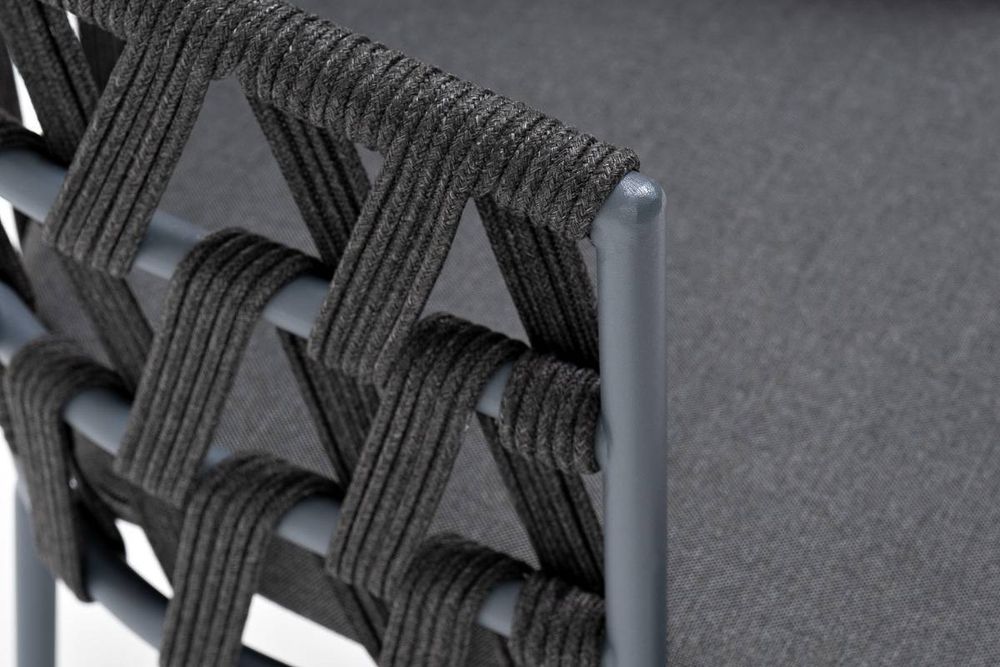 "Диего" стул плетеный из роупа, каркас из стали серый (RAL7022) муар, роуп темно-серый круглый, ткань темно-серая 027