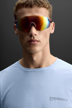 ZARA ПЕРФОРИРОВАННАЯ СПОРТИВНАЯ ФУТБОЛКА, НЕБЕСНО-ГОЛУБОЙ