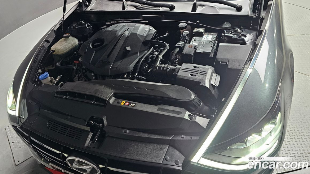 Hyundai Sonata (DN8) 2.0 (04.2020)