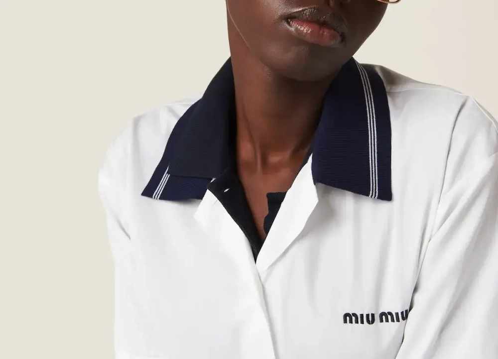 Рубашка Miu Miu из поплина с вышивкой логотипа