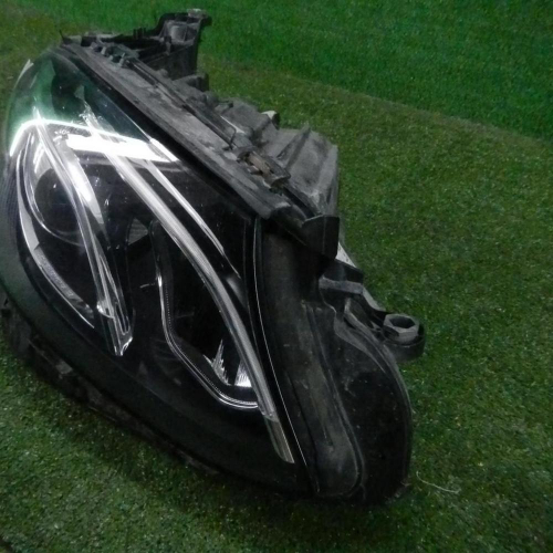 Фара правая Mercedes E W213 (2016-2021) LED