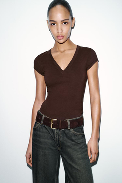 ZARA ФУТБОЛКА С V-ОБРАЗНЫМ ВЫРЕЗОМ, КОРИЧНЕВЫЙ