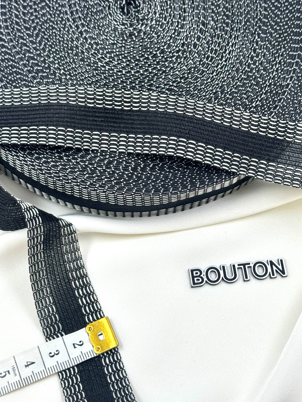 Лента термоклеевая односторонняя