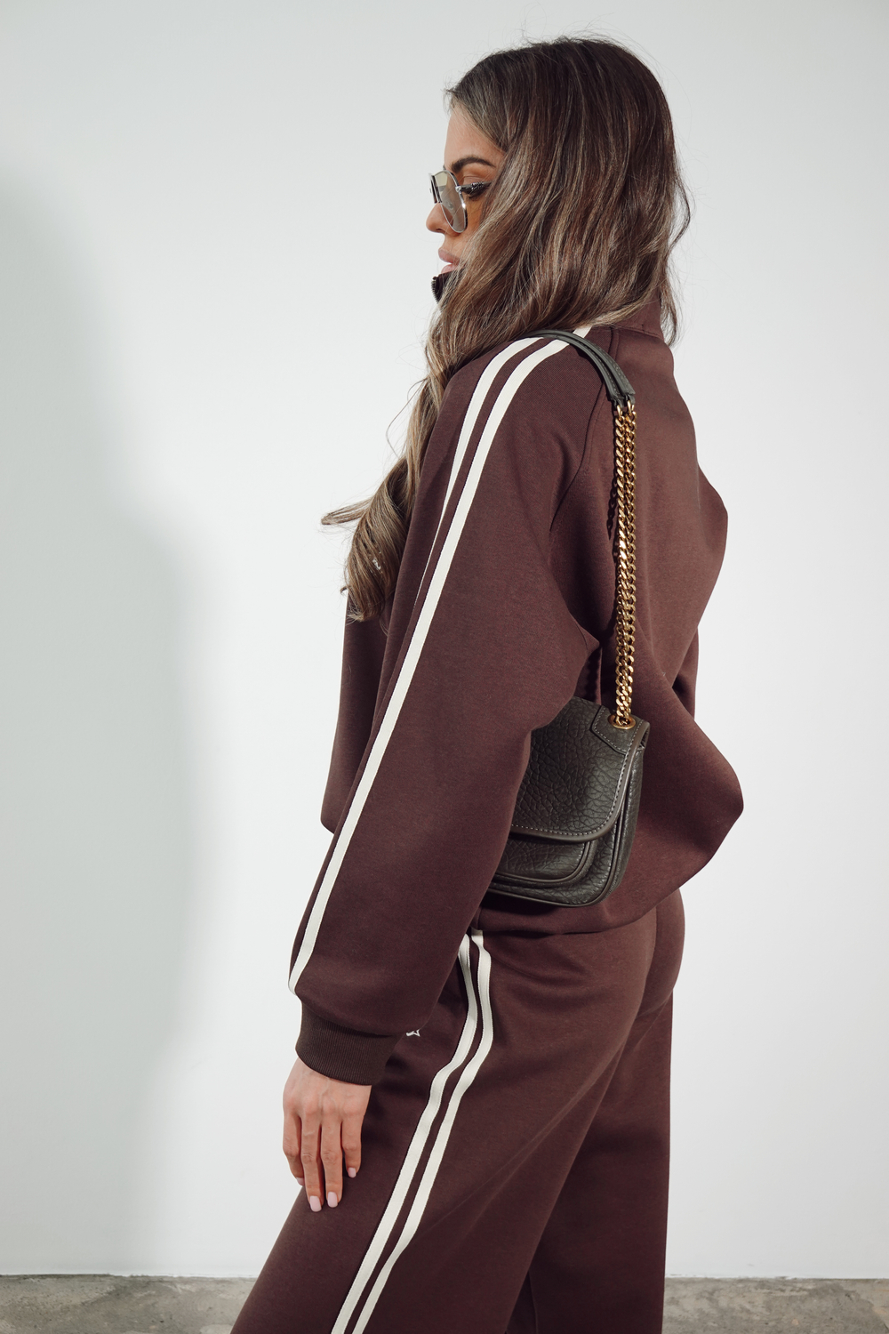 Костюм спортивный с поло на кулиске снизу