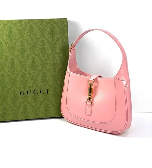 Маленькая сумка-хобо Gucci Jackie 1961 розовый