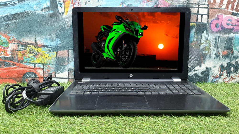 Ноутбук HP 15-bw519ur 1366x768, AMD A9 9420 3 ГГц, 8 Gb, Radeon 330 2ГБ