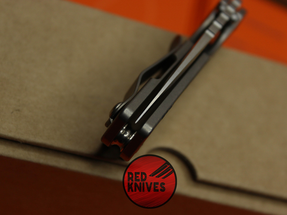 Нож Strider PT Titanium Skull - гравировка череп