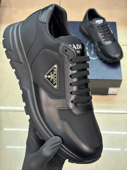 Кроссовки Prada