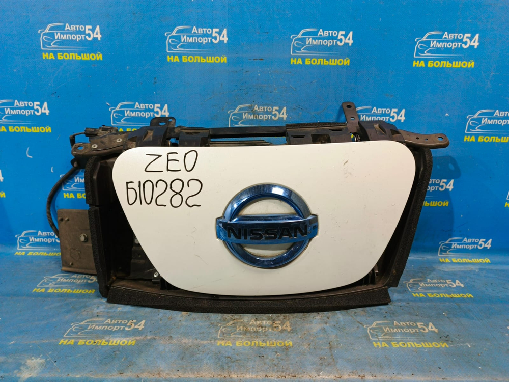 Лючок бензобака NISSAN LEAF 2009-2017