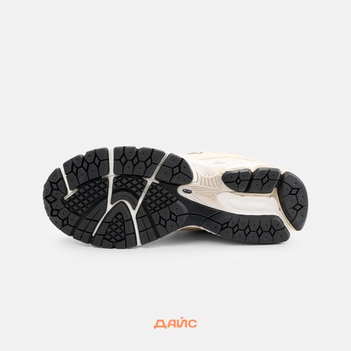 Кроссовки New Balance 2002R 