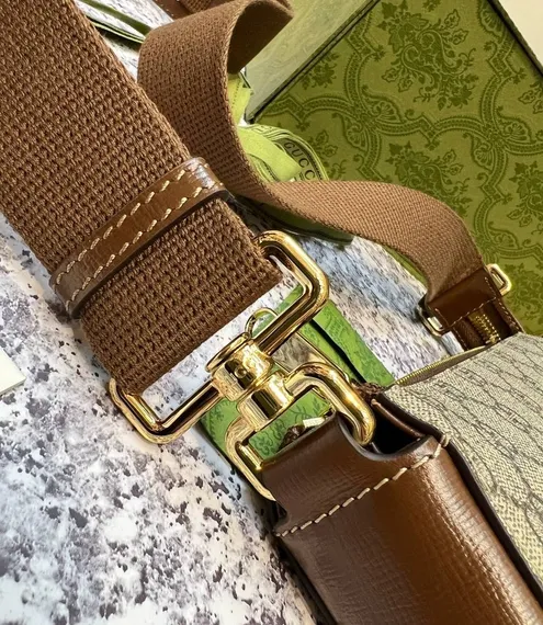 Сумка-мессенджер Gucci GG Supreme