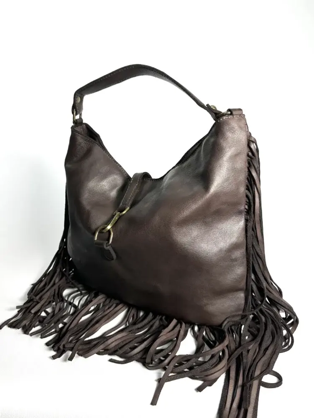 Женская наплечная сумка из натуральной кожи коричневого цвета