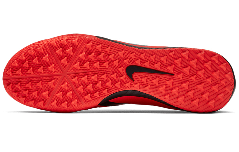 Кроссовки Nike Phantom Venom