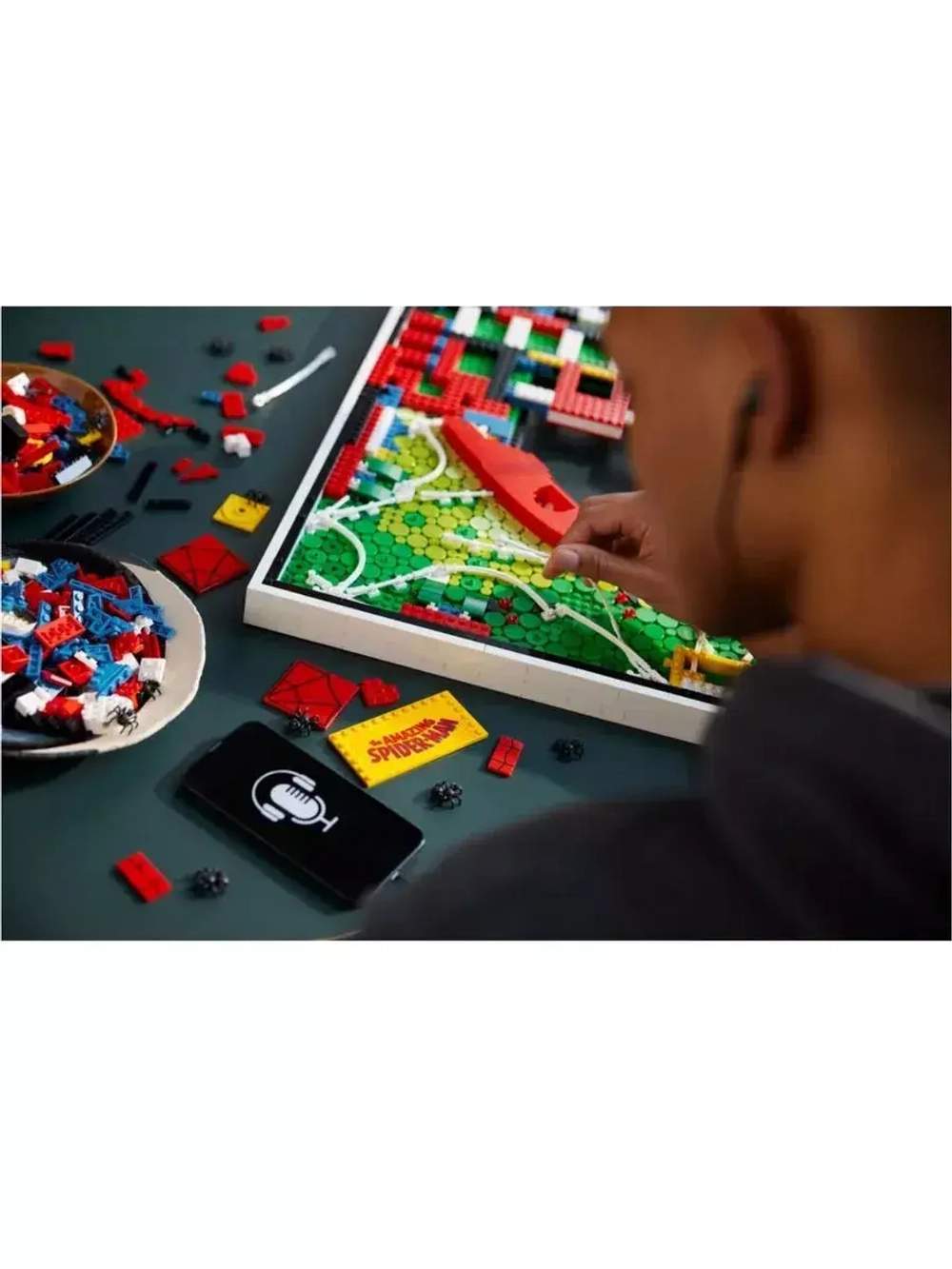 Конструктор Марвел Картина Человека-Паука 2099 деталей