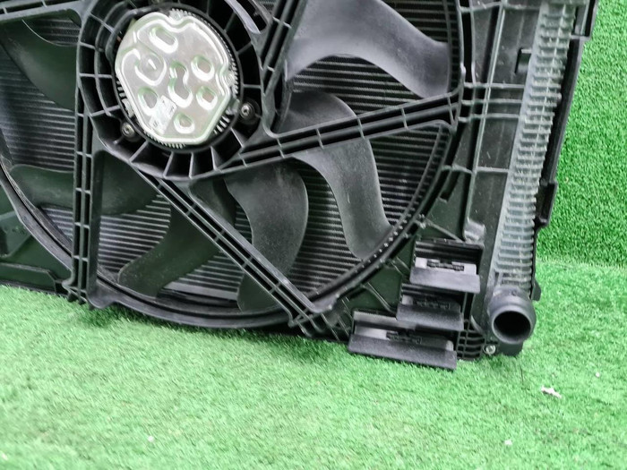 Кассета радиаторов BMW 3er G20 (2018-н.в.)