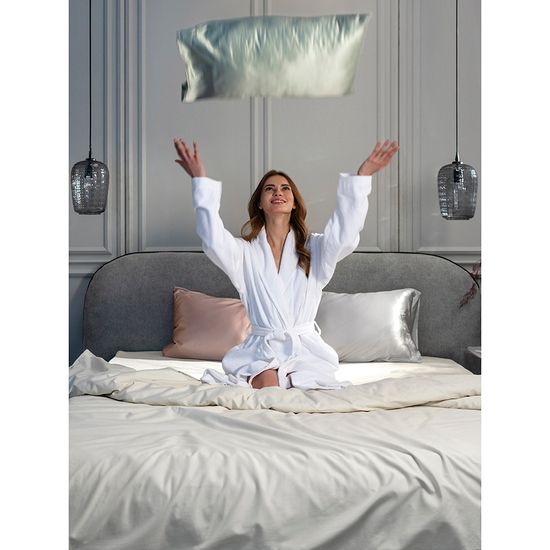 Наволочка из натурального шелка светло-серого цвета из коллекции essential, 50х70 см