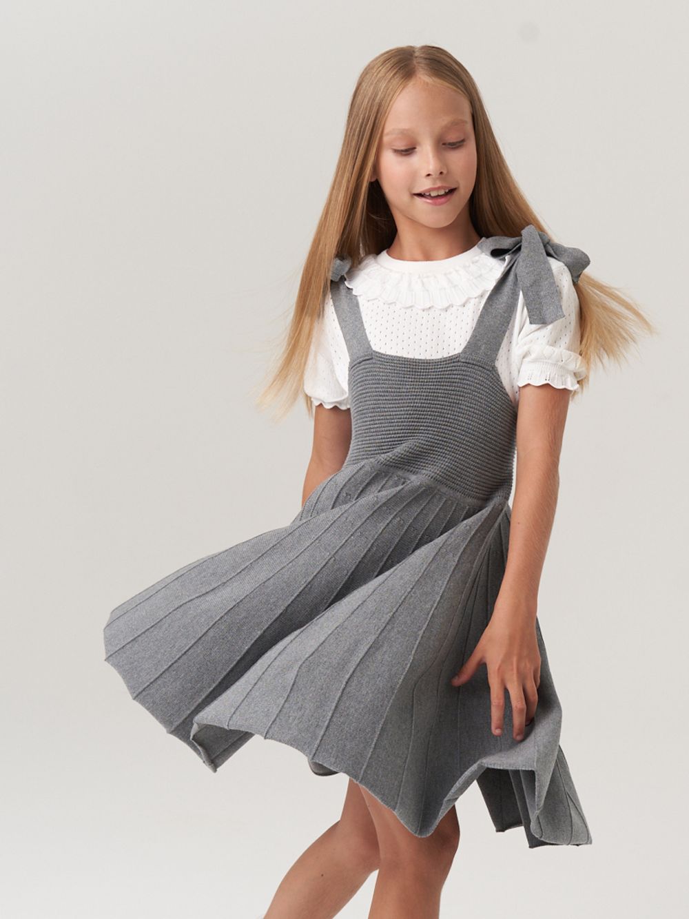 Сарафан школьный для девочки AT972-218 серый