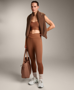 Oysho Спортивный бюстгальтер средней поддержки Perfect-adapt с чашками, коричневый