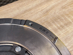 Маховик двухмассовый LUK AUDI  A4   B7 415034710