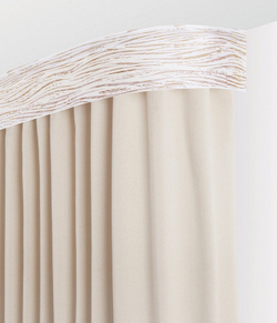 Пластиковый карниз с тиснением Legrand 3-х рядный Эдельвейс 2000 мм