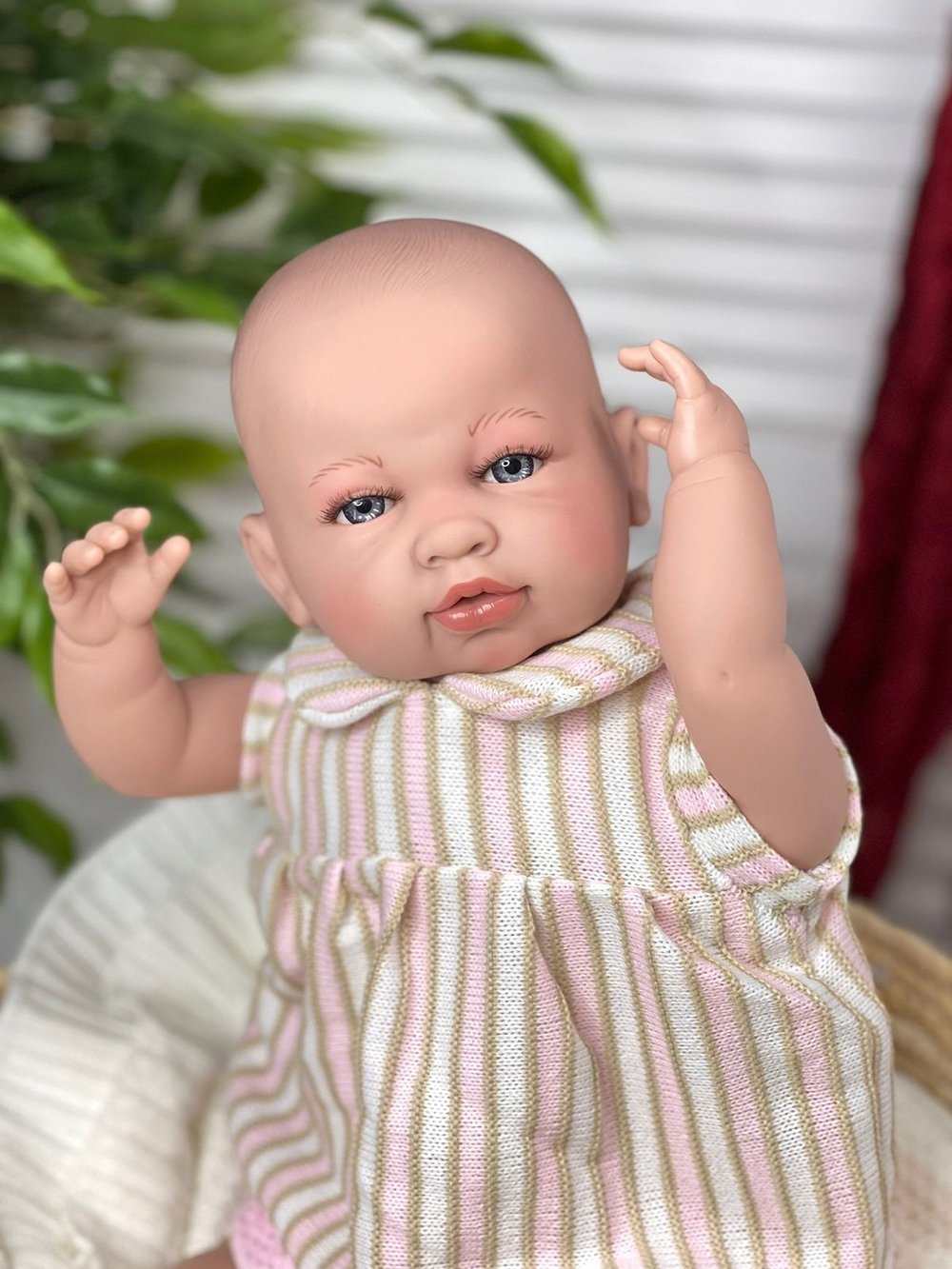 Кукла Berbesa мягконабивная 50см SARA (5201K)